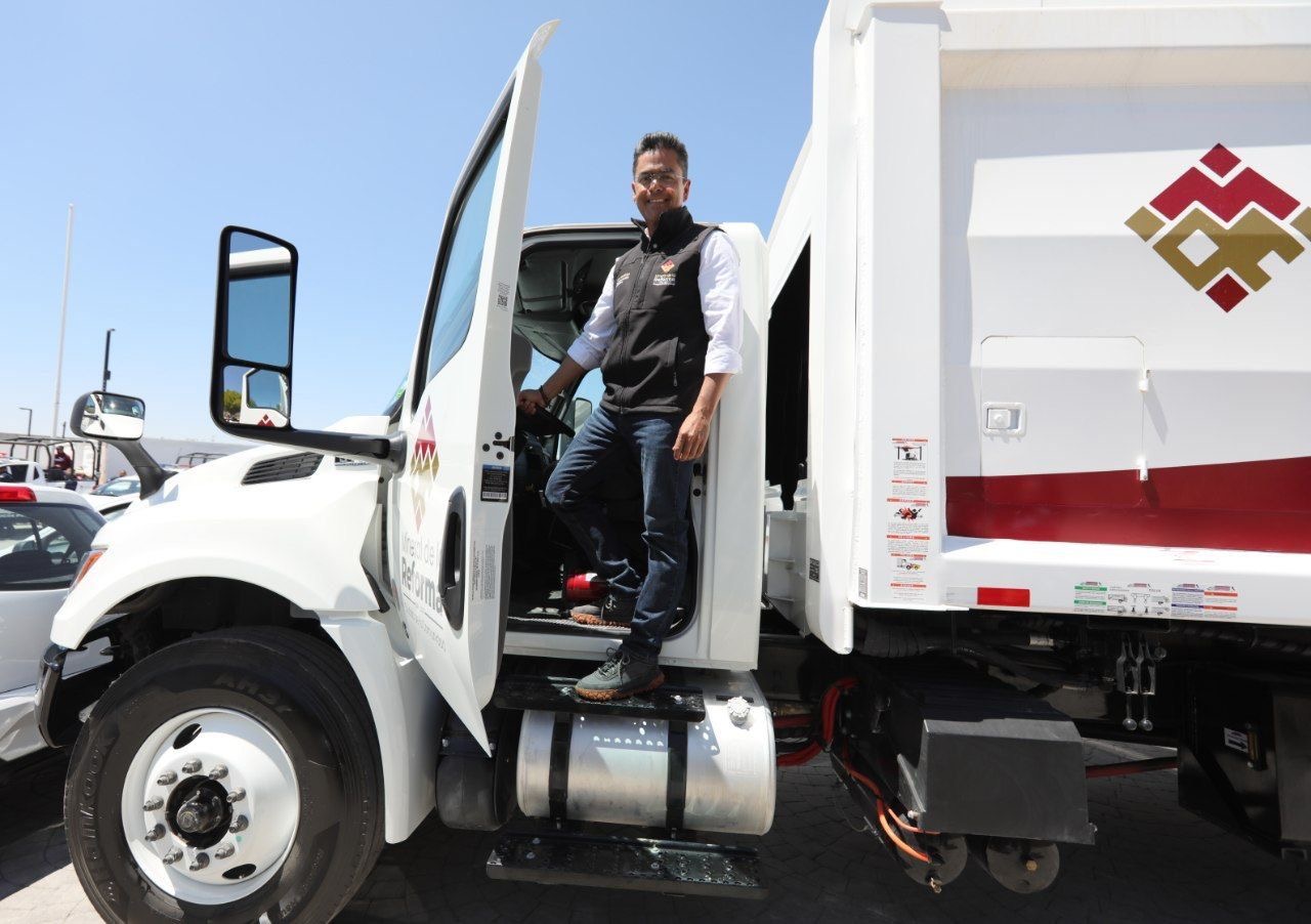 Inversión en Maquinaria y Parque Vehicular en Mineral de la Reforma
